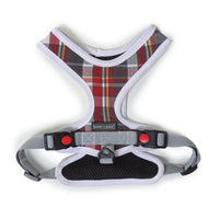 back side of dog harness and leash